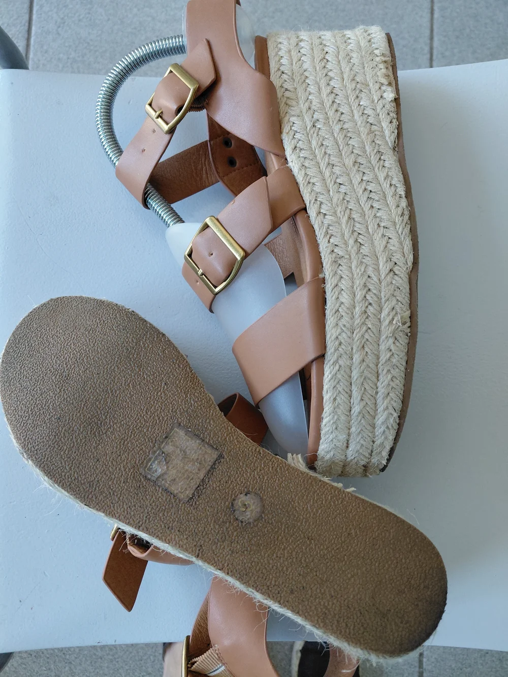 Urban Outfitters Tan Platform Espadrille Wedge Sandals, Size 6